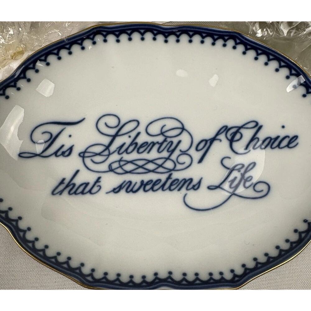 Mottahedeh " TIS LIBERTY OF CHOICE THAT SWEETENS LIFE Historic saucers lot of 3 - Picture 2 of 3
